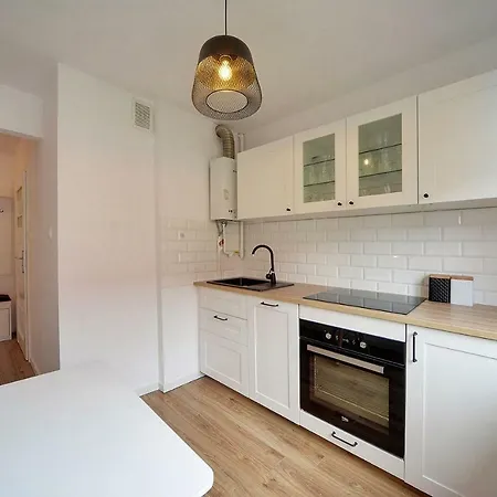 Apart-invest Pastelowy * שצ'קלארסקה פוראובה